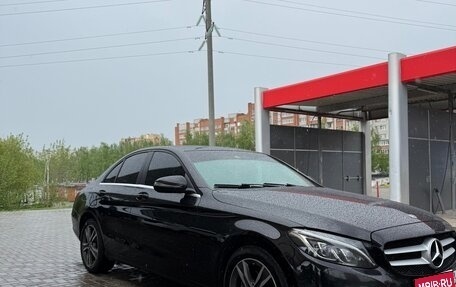 Mercedes-Benz C-Класс, 2017 год, 2 500 000 рублей, 1 фотография