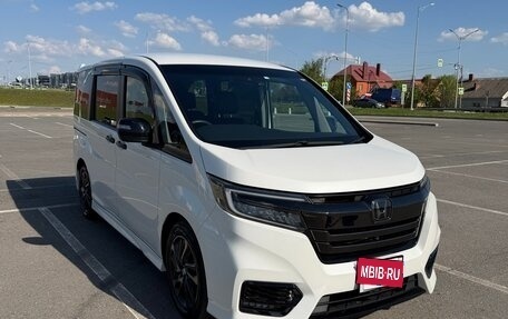 Honda Stepwgn IV, 2020 год, 2 880 000 рублей, 1 фотография
