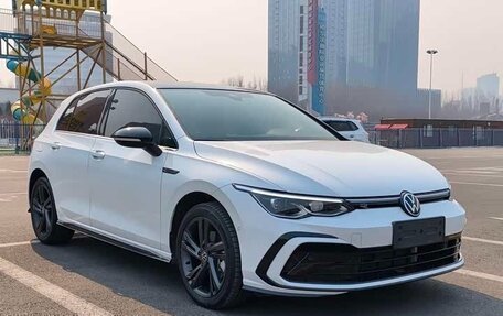 Volkswagen Golf VIII, 2022 год, 1 975 000 рублей, 3 фотография