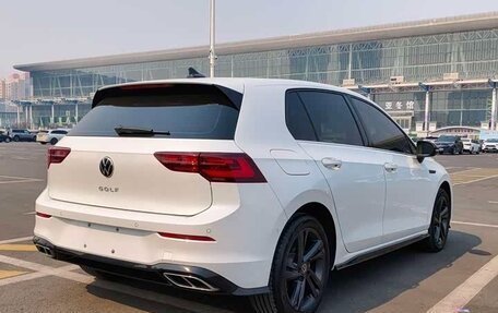 Volkswagen Golf VIII, 2022 год, 1 975 000 рублей, 5 фотография