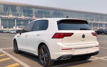 Volkswagen Golf VIII, 2022 год, 1 975 000 рублей, 7 фотография