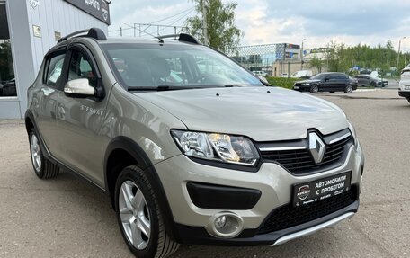 Renault Sandero II рестайлинг, 2016 год, 985 000 рублей, 4 фотография