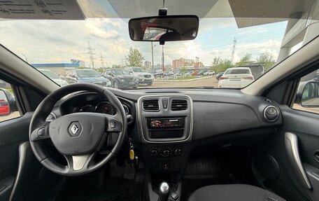 Renault Sandero II рестайлинг, 2016 год, 985 000 рублей, 10 фотография