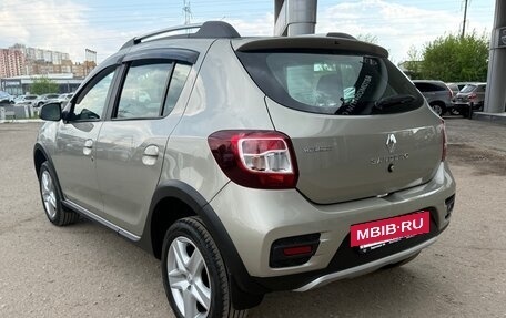 Renault Sandero II рестайлинг, 2016 год, 985 000 рублей, 7 фотография