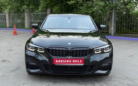 BMW 3 серия, 2019 год, 3 390 000 рублей, 3 фотография