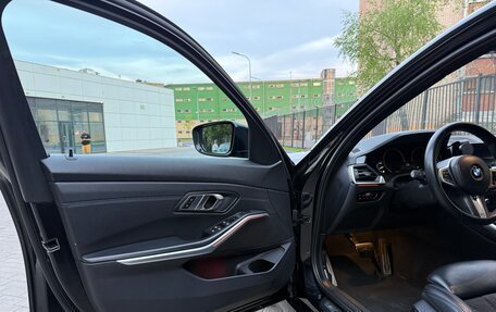 BMW 3 серия, 2019 год, 3 390 000 рублей, 16 фотография