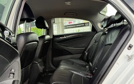 Hyundai Sonata VI, 2010 год, 1 075 000 рублей, 13 фотография