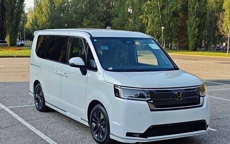 Honda Stepwgn, 2026 год, 2 600 000 рублей, 3 фотография
