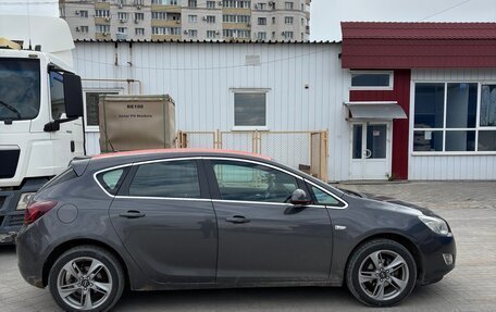 Opel Astra J, 2012 год, 690 000 рублей, 2 фотография