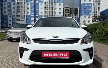 KIA Rio IV, 2017 год, 1 100 000 рублей, 2 фотография