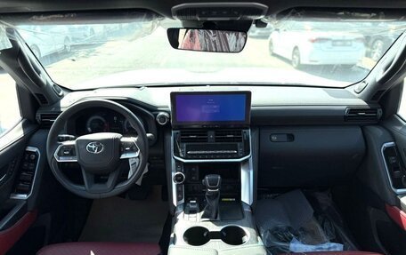 Toyota Land Cruiser, 2026 год, 11 999 999 рублей, 8 фотография
