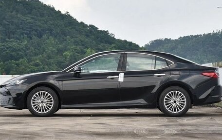 Toyota Camry, 2025 год, 3 990 000 рублей, 2 фотография