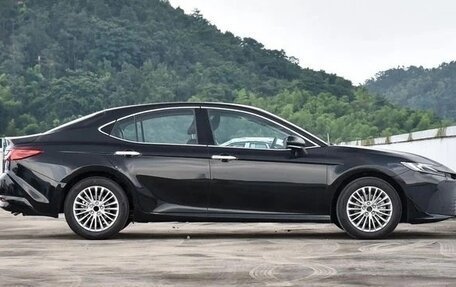 Toyota Camry, 2025 год, 3 990 000 рублей, 4 фотография