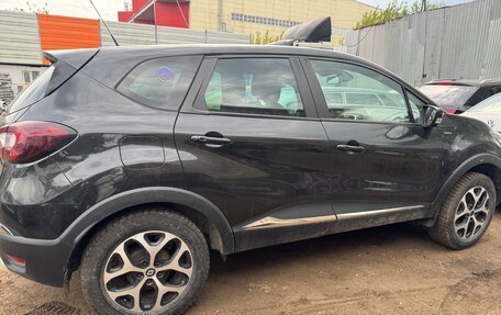 Renault Kaptur I рестайлинг, 2017 год, 850 000 рублей, 2 фотография