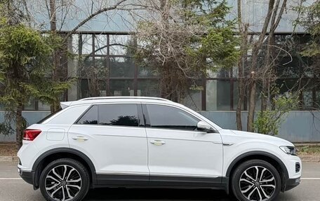 Volkswagen T-Roc I, 2023 год, 1 845 000 рублей, 4 фотография