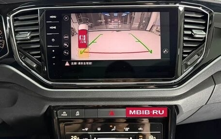 Volkswagen T-Roc I, 2023 год, 1 845 000 рублей, 14 фотография