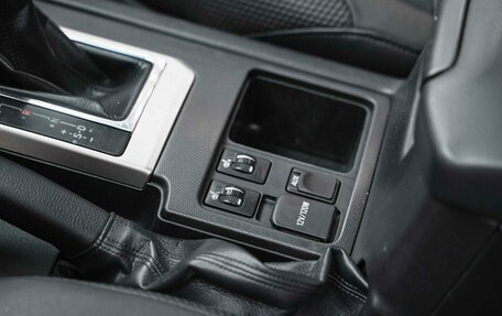Toyota Land Cruiser Prado 150 рестайлинг 2, 2013 год, 2 590 000 рублей, 14 фотография