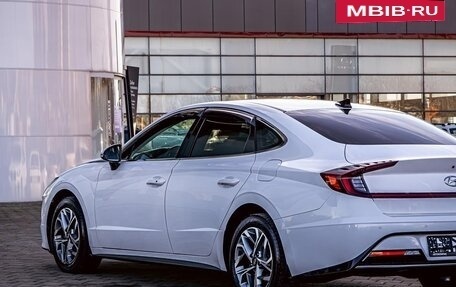 Hyundai Sonata VIII, 2021 год, 1 945 000 рублей, 8 фотография