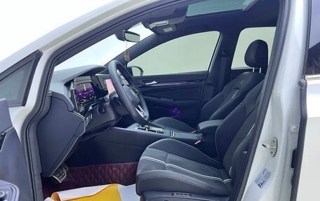 Volkswagen Golf VIII, 2023 год, 1 680 000 рублей, 13 фотография