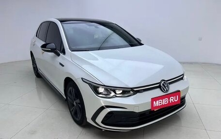 Volkswagen Golf VIII, 2023 год, 1 680 000 рублей, 3 фотография