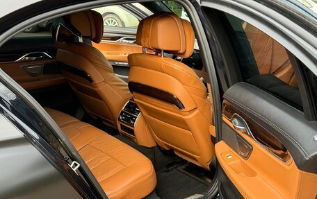 BMW 7 серия, 2016 год, 3 400 000 рублей, 19 фотография
