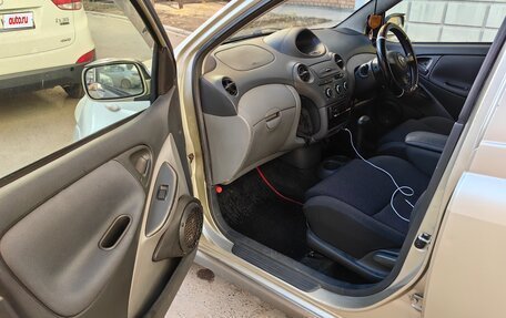Toyota Vitz, 2002 год, 410 000 рублей, 7 фотография