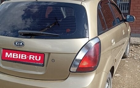 KIA Rio II, 2010 год, 550 000 рублей, 1 фотография