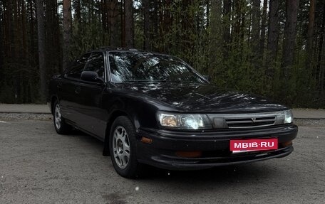 Toyota Vista, 1992 год, 285 000 рублей, 1 фотография