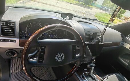 Volkswagen Touareg III, 2006 год, 750 000 рублей, 2 фотография