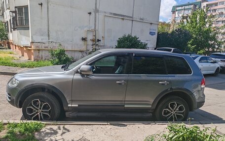 Volkswagen Touareg III, 2006 год, 750 000 рублей, 17 фотография