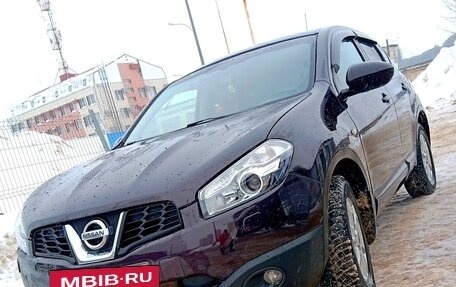 Nissan Qashqai, 2011 год, 750 000 рублей, 2 фотография