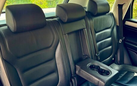 Volkswagen Touareg III, 2011 год, 2 390 000 рублей, 23 фотография