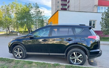 Toyota RAV4, 2018 год, 2 400 000 рублей, 5 фотография