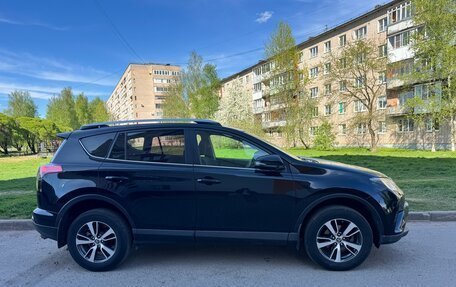 Toyota RAV4, 2018 год, 2 400 000 рублей, 3 фотография