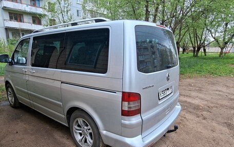 Volkswagen Multivan T5, 2004 год, 1 430 000 рублей, 2 фотография
