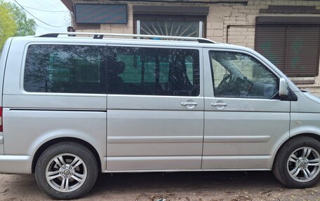 Volkswagen Multivan T5, 2004 год, 1 430 000 рублей, 3 фотография