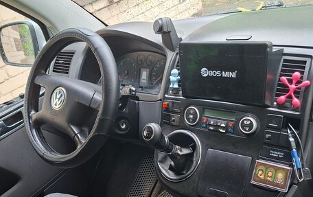 Volkswagen Multivan T5, 2004 год, 1 430 000 рублей, 5 фотография