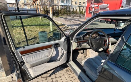 Mercedes-Benz E-Класс, 1993 год, 200 000 рублей, 2 фотография