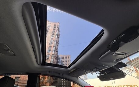 Toyota Prius IV XW50, 2019 год, 1 975 000 рублей, 23 фотография
