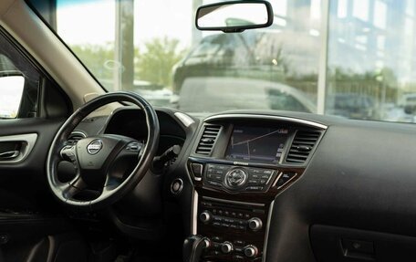 Nissan Pathfinder, 2014 год, 1 800 000 рублей, 10 фотография