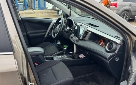 Toyota RAV4, 2018 год, 2 950 000 рублей, 11 фотография