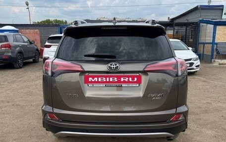 Toyota RAV4, 2018 год, 2 950 000 рублей, 5 фотография