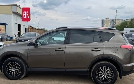 Toyota RAV4, 2018 год, 2 950 000 рублей, 4 фотография