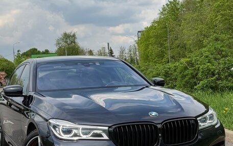 BMW 7 серия, 2019 год, 4 100 000 рублей, 3 фотография
