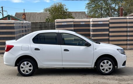 Renault Logan II, 2017 год, 435 000 рублей, 6 фотография