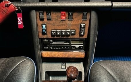 Mercedes-Benz S-Класс, 1989 год, 4 200 000 рублей, 12 фотография