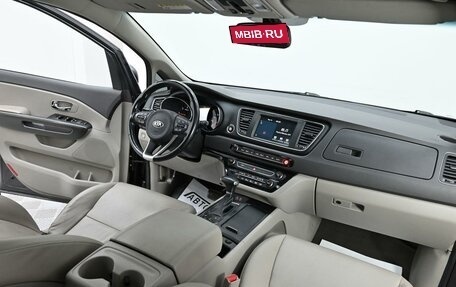 KIA Carnival III, 2018 год, 2 175 000 рублей, 5 фотография