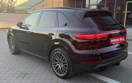 Porsche Cayenne III, 2022 год, 11 300 000 рублей, 2 фотография