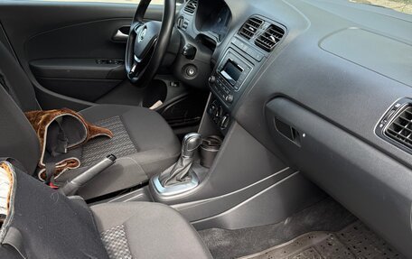 Volkswagen Polo VI (EU Market), 2017 год, 1 000 000 рублей, 19 фотография