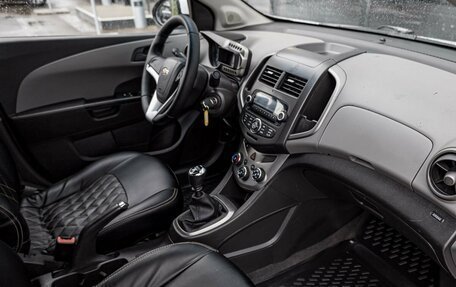 Chevrolet Aveo III, 2013 год, 699 200 рублей, 6 фотография